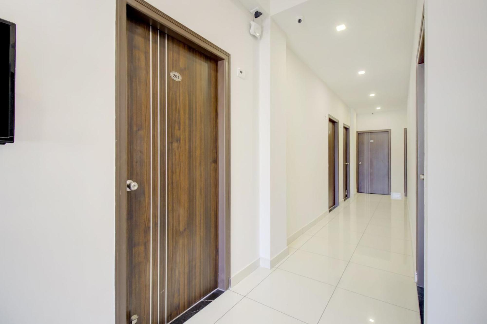 Hotel O Urban Inn Бангалор Екстериор снимка